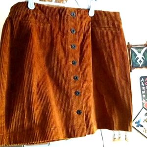 Chelsea and violet large camel